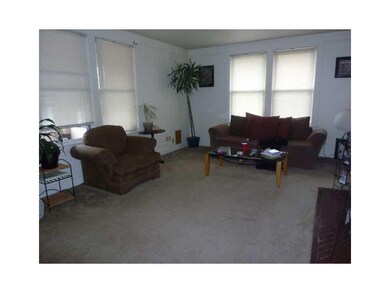 Living Room. 2ND FLOOR LIVING ROOM APPROX 22 X 12