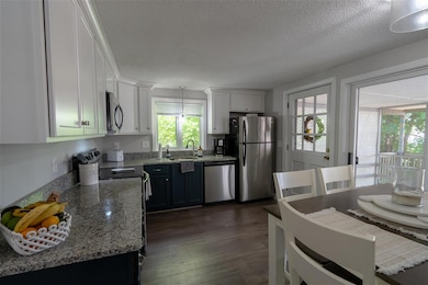 8 Earley St unit B, Nashua, NH 03060 - photo 7