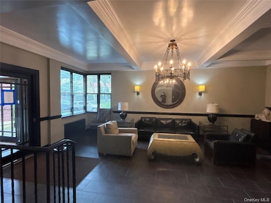 160 S Middle Neck Rd unit 3C, Great Neck, NY 11021 - photo 3