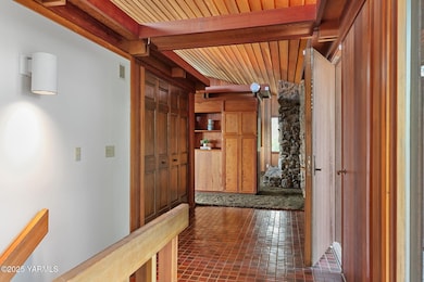 403 N 80th Lp