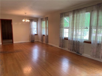 2653 Roanoke Ave, New Albany, IN 47150 - photo 7