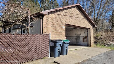 Detached Garage