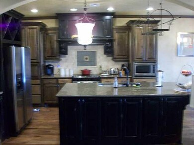 613 NW 193rd St, Edmond, OK 73012 - photo 4