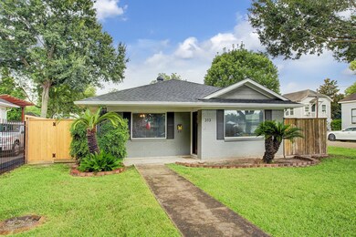 313 Northwood St, Houston, TX 77009 - photo 2