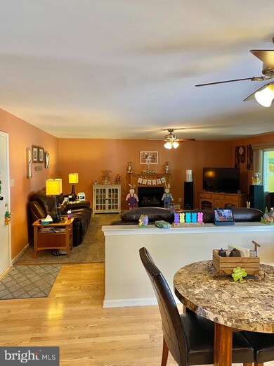 659 Crescent St, Langhorne, PA 19047 - photo 6