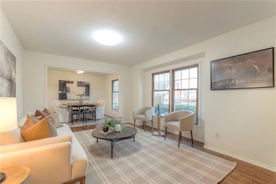 206 S Silver Top Ln, Raymore, MO 64083 - photo 5