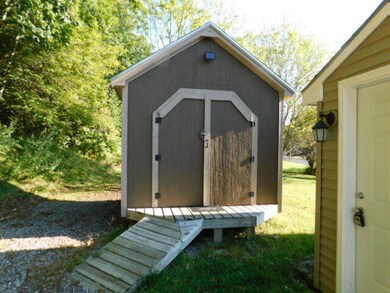 24 Hinkley St, Lisbon Falls, ME 04252 - photo 6