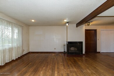 Living Area 1