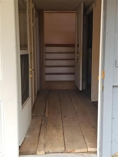 35 Eastside Ln unit 3, Francestown, NH 03043 - photo 2