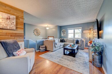05_3345_Hines_Rd21_mls