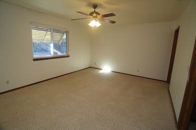 3358 Timbercreek Dr, Redding, CA 96002 - photo 4