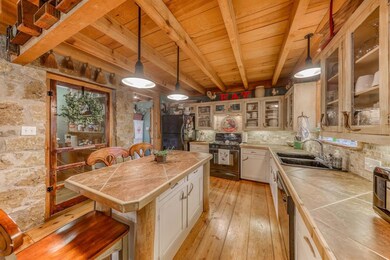 890 Tanglewood Dr, Weatherford, TX 76087 - photo 6