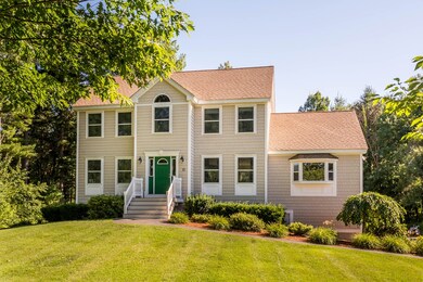 15 Eayers Pond Rd, Hudson, NH 03051 - photo 2