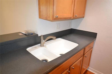 718 Lyndhurst St unit 922, Dunedin, FL 34698 - photo 6