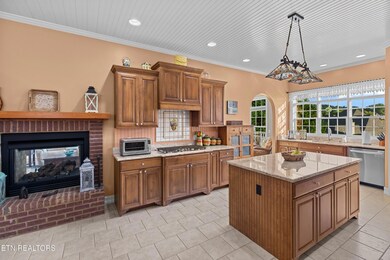 2978 Wilshire Blvd, Morristown, TN 37814 - photo 3