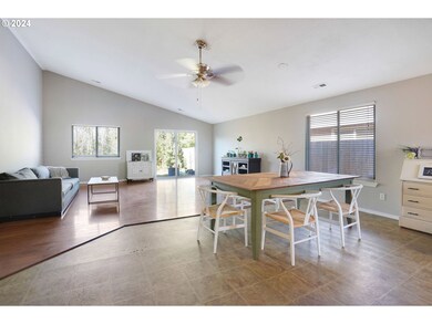 925 Grant St, Lafayette, OR 97127 - photo 5