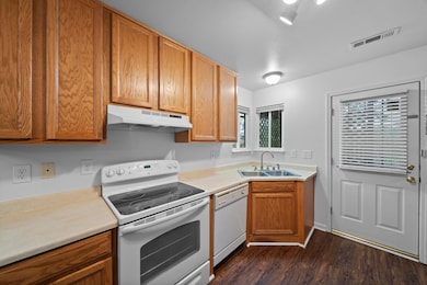 3035 West St, Redding, CA 96001 - photo 7