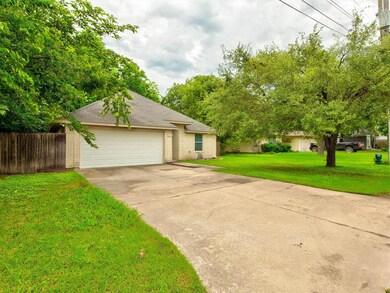 610 Madison St, Cleburne, TX 76033 - photo 4