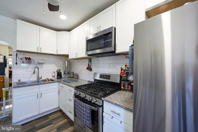 121 S 2nd Ave, Reading, PA 19611 - photo 2