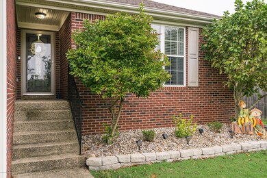 6809 E Manslick Rd, Louisville, KY 40228 - photo 5