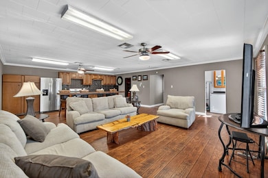 5853 Hazel Ave unit 1800 sq ft  METAL BU, Port Arthur, TX 77640 - photo 4