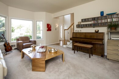11_Family Room-2