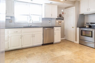 47 Bryan Ave, Easthampton, MA 01027 - photo 4