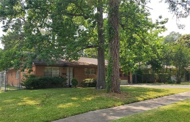 7734 Rhobell St, Houston, TX 77016 - photo 4