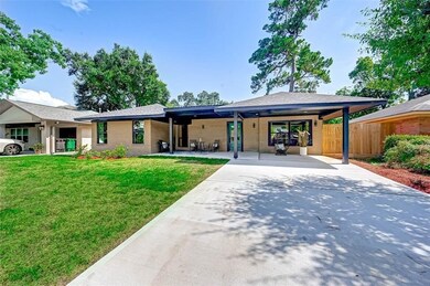 2011 Nina Lee Ln, Houston, TX 77018 - photo 2