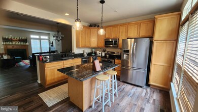 9128 Aventon Ct, Lorton, VA 22079 - photo 6