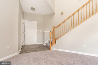 2404 Chestnut Terrace Ct unit 302, Odenton, MD 21113 - photo 3