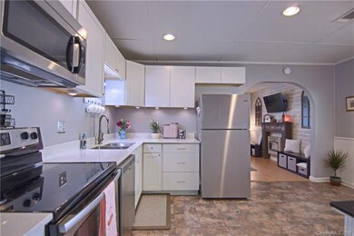 10 Waterford Ct, Asheville, NC 28806 - photo 2