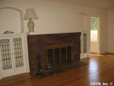 Living Room. HUGE FRONT TO BACK LIVINGROOM WITH BR
