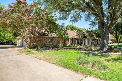 1231 Emerald Cir, Southlake, TX 76092 - photo 2