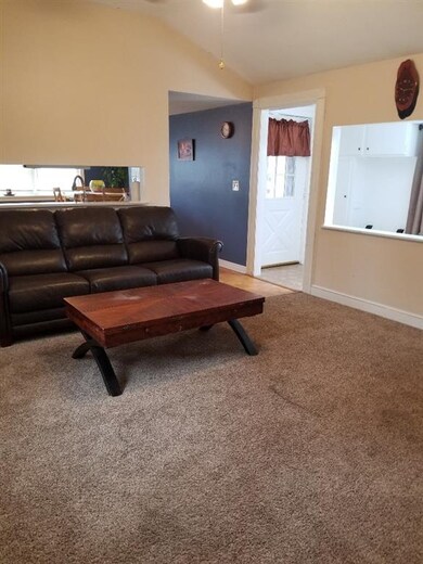 31 Page Rd unit 10, Litchfield, NH 03052 - photo 4