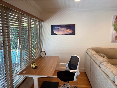 14934 Dickens St unit 12A, Sherman Oaks, CA 91403 - photo 2