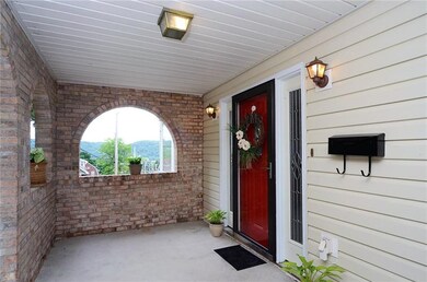 Make a statement with this grand entrance!