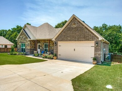 512 Village Creek Dr, Boyd, TX 76023 - photo 4