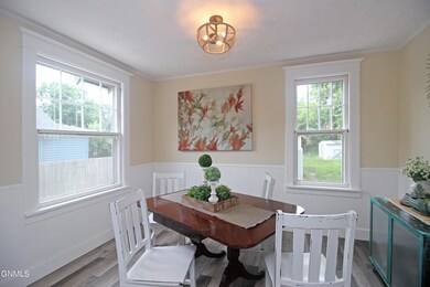 Dining 1