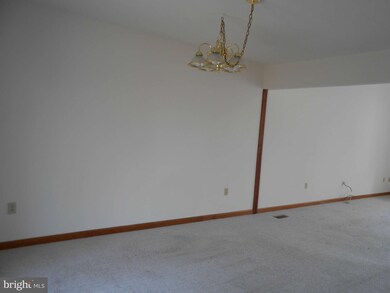 45766 Ryan Ln, Great Mills, MD 20634 - photo 4
