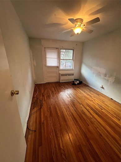 41-20 210th St unit 1, Flushing, NY 11361 - photo 7