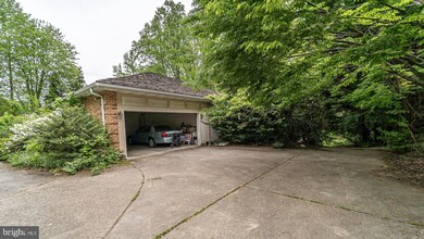 12001 Pleasant Prospect Rd, Bowie, MD 20721 - photo 4