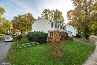 9913 Manet Rd, Burke, VA 22015 - photo 3