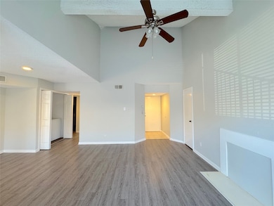 12200 Overbrook Ln unit 38D, Houston, TX 77077 - photo 5