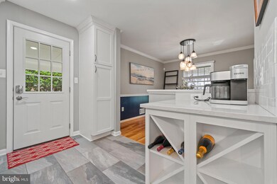 6824 Lamp Post Ln, Alexandria, VA 22306 - photo 7