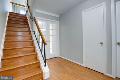 13926 Big Yankee Ln, Centreville, VA 20121 - photo 5