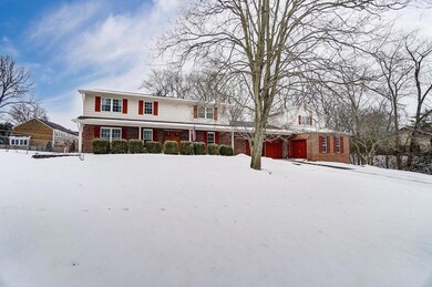 5646 Naiche Rd, Columbus, OH 43213 - photo 2