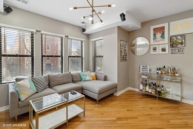 4826 N Hoyne Ave unit 2, Chicago, IL 60625 - photo 2