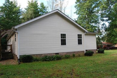 210 Corn Mountain Rd, Hendersonville, NC 28792 - photo 4