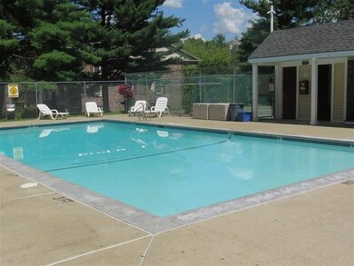 3 Autumn Leaf Dr unit 14, Nashua, NH 03060 - photo 2